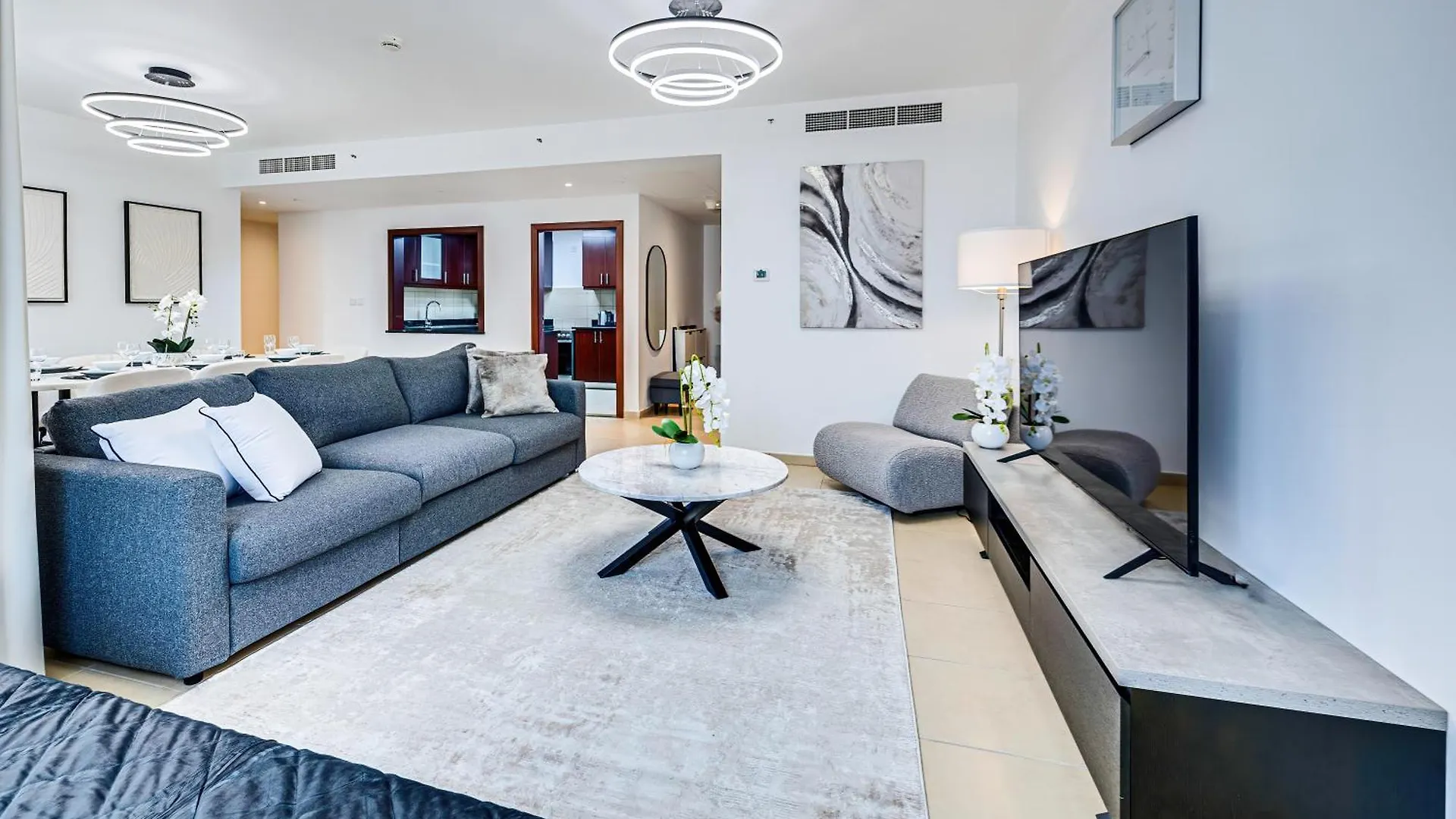 Stylish 2Br Apt Just Minutes From Beach Dubái